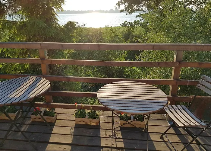 Maximilian Homestay *